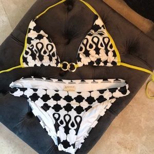 L space swimsuit set